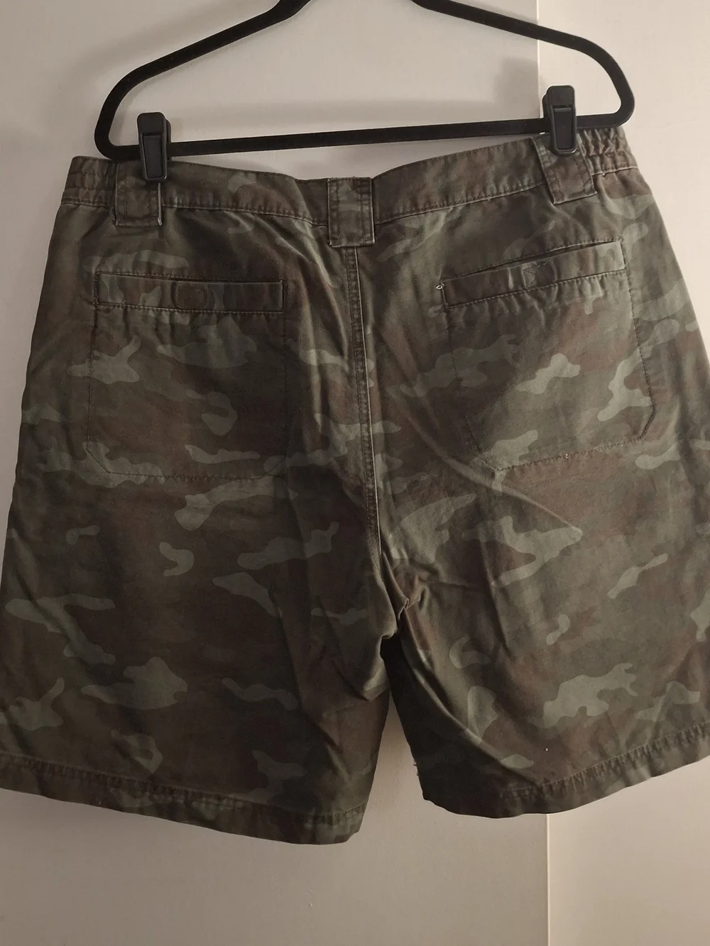 Outdoor Life Men's Olive Camo Utility Cargo Shorts
